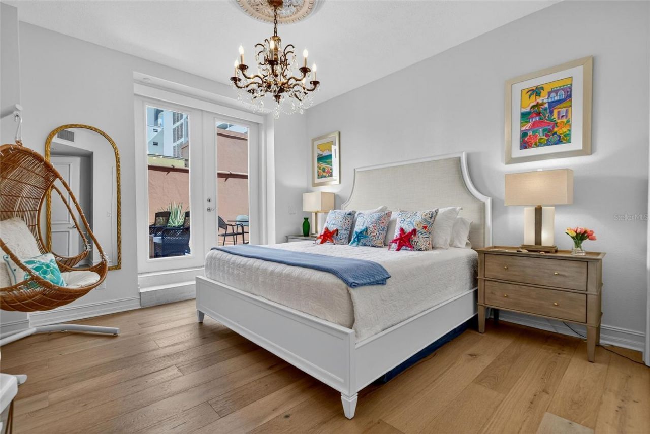 1330 Main Street, Unit 3, Sarasota, FL 34236 Photo