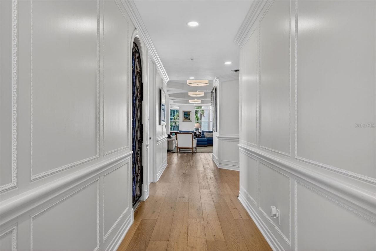 1330 Main Street, Unit 3, Sarasota, FL 34236 Photo