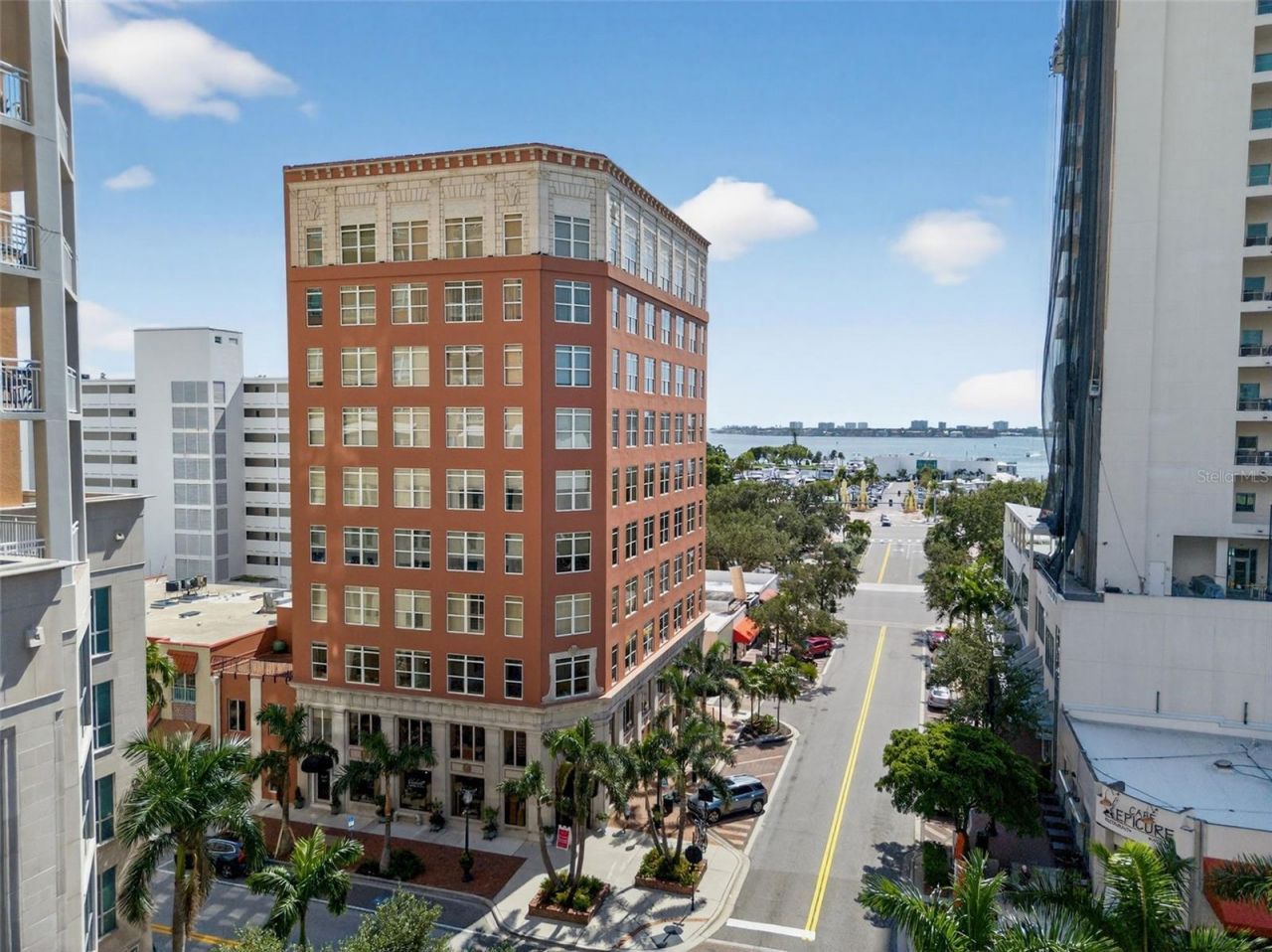 1330 Main Street, Unit 3, Sarasota, FL 34236 Photo