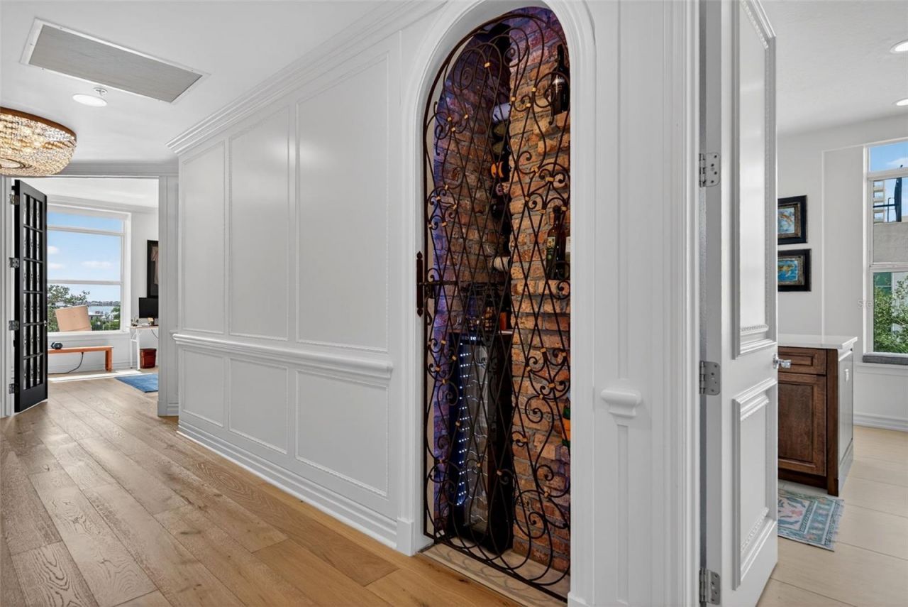 1330 Main Street, Unit 3, Sarasota, FL 34236 Photo