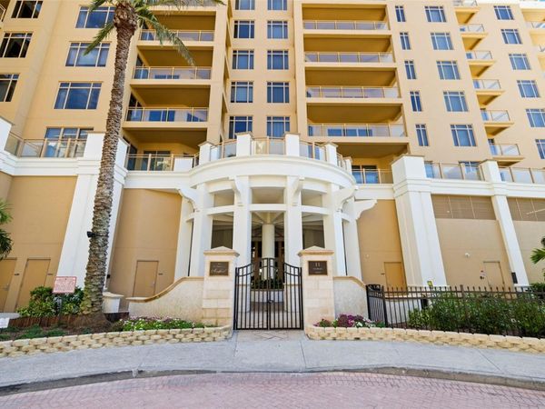 11 BAYMONT STREET, Unit 909, CLEARWATER BEACH, FL 33767