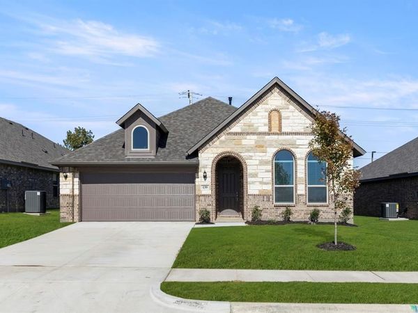 139 Whistling Duck, Balch Springs, TX 75181