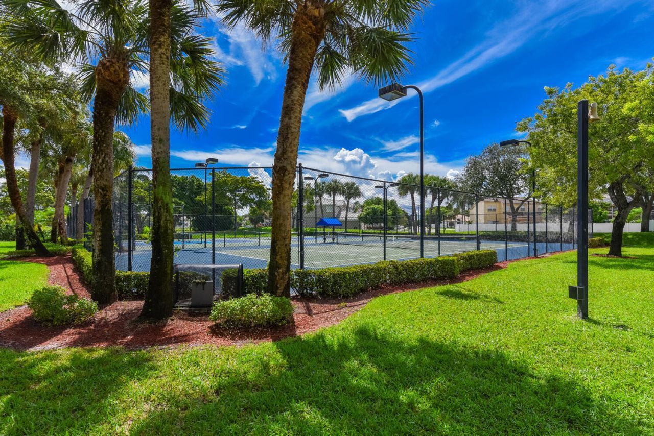 3861 Newport Avenue, Boynton Beach, FL 33436 Photo