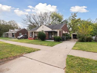 19124 Moross Road, Detroit, MI 48224