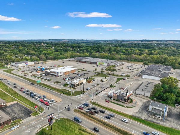 2600 Dodge Street, Dubuque, IA 52003