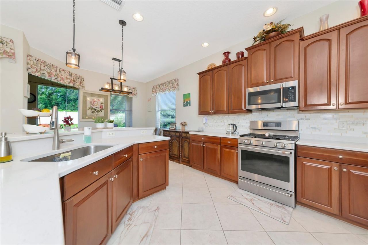 6841 74th Street Circle E, Bradenton, FL 34203 Photo