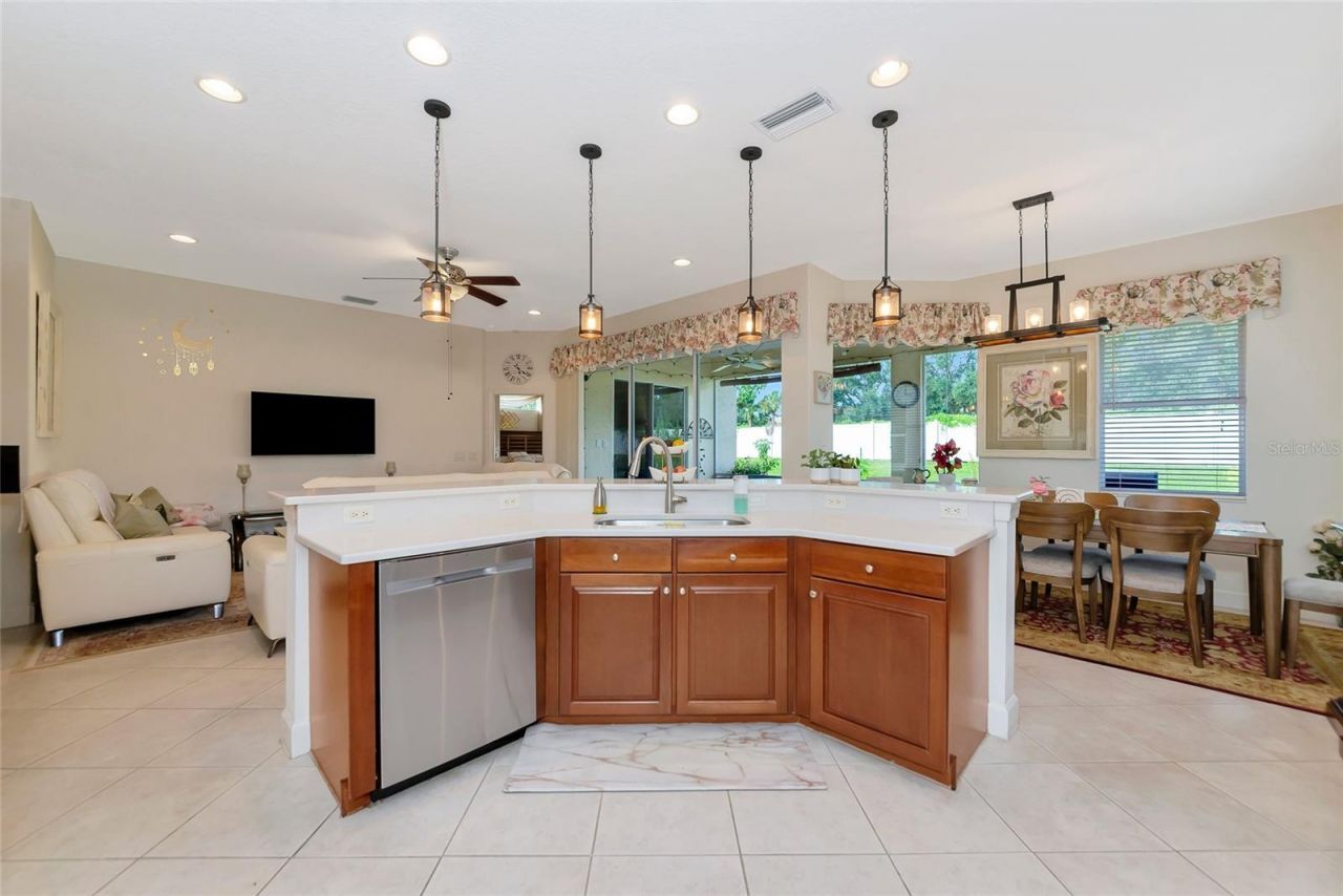 6841 74th Street Circle E, Bradenton, FL 34203 Photo