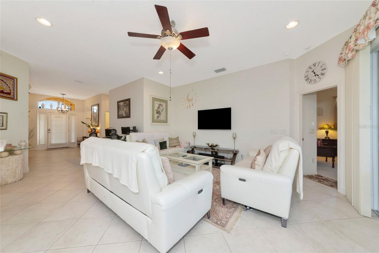 6841 74th Street Circle E, Bradenton, FL 34203 Photo