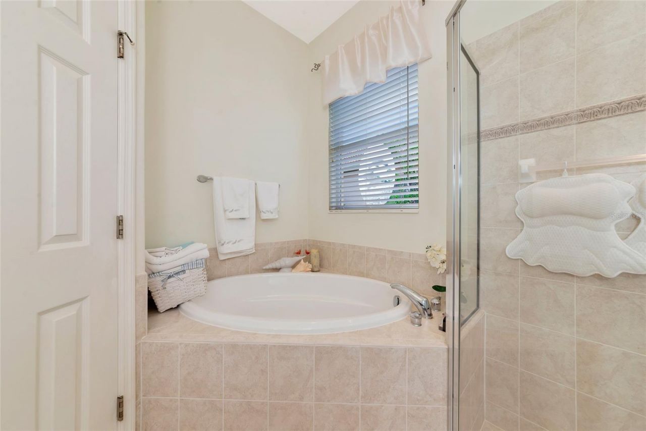 6841 74th Street Circle E, Bradenton, FL 34203 Photo