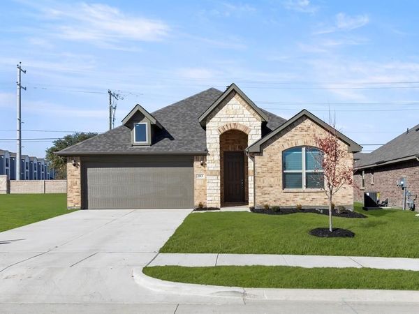 103 Whistling Duck, Balch Springs, TX 75181