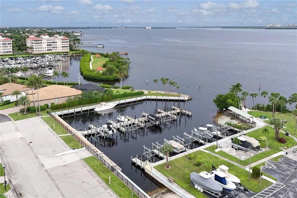 11617 Quail Run Dr, Fort Myers, FL 33908 Photo