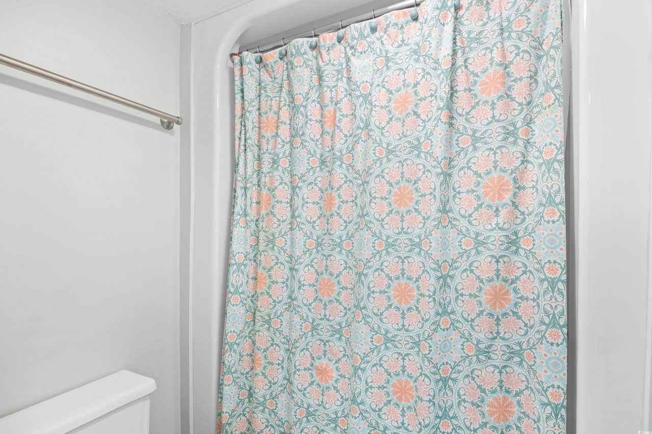 601 Retreat Beach Circle Photo 9