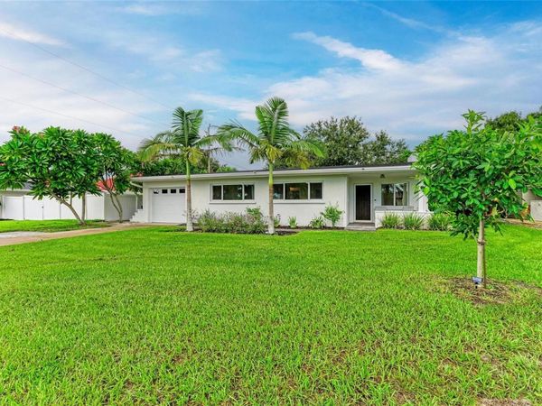 302 SAN MARCO DRIVE, VENICE, FL 34285