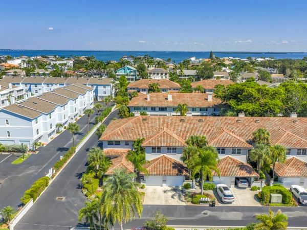 903 PINELLAS BAYWAY S, Unit 302, TIERRA VERDE, FL 33715