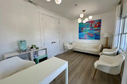 103 Palm Boulevard photo 4