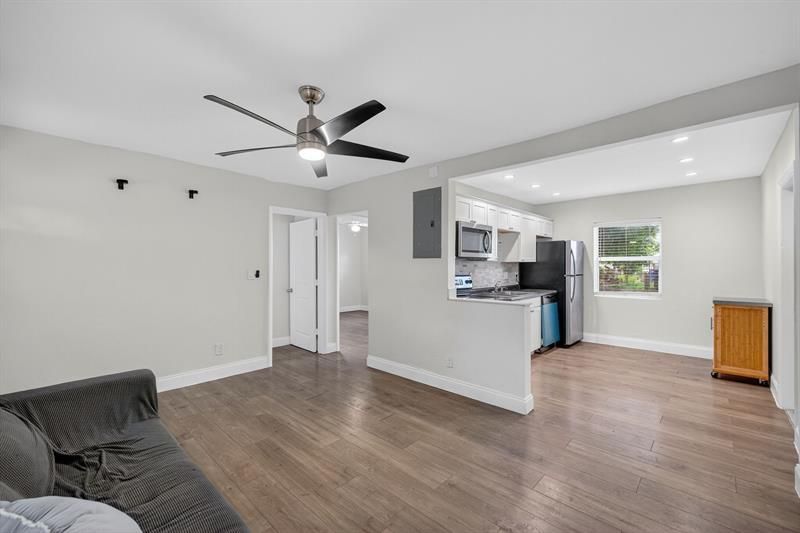 1141 SW 25th Ave, Fort Lauderdale, FL 33312 Photo