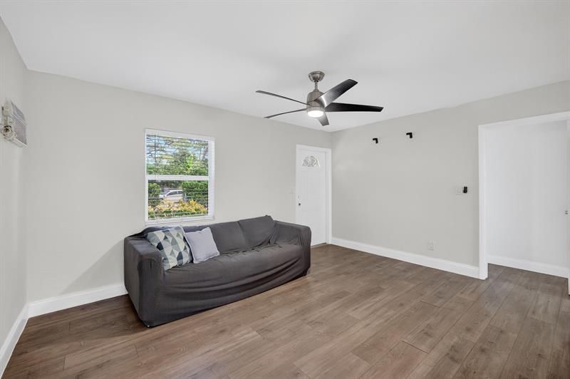 1141 SW 25th Ave, Fort Lauderdale, FL 33312 Photo