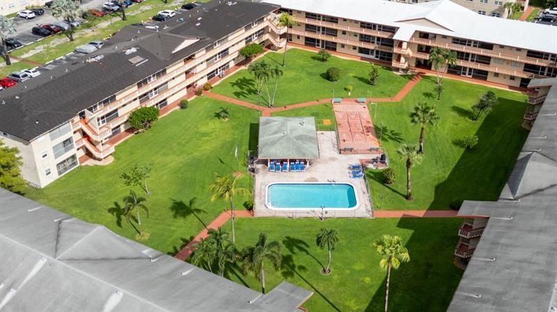 5300 Washington Street, Unit D206, Hollywood, FL 33021 Photo