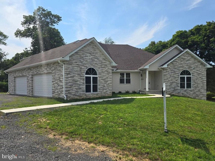 8325 Grove Angle Road, Ellicott City, MD 21043 Main Photo