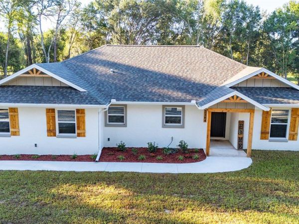 2164 CR 436E, LAKE PANASOFFKEE, FL 33538