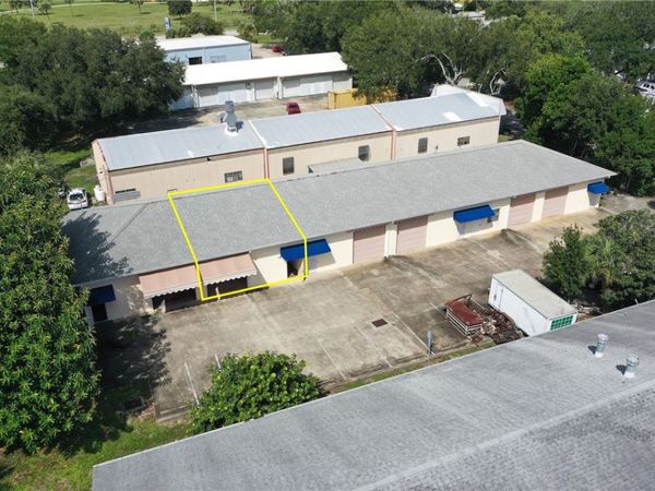 637 2nd Lane, Unit E, Vero Beach, FL 32962