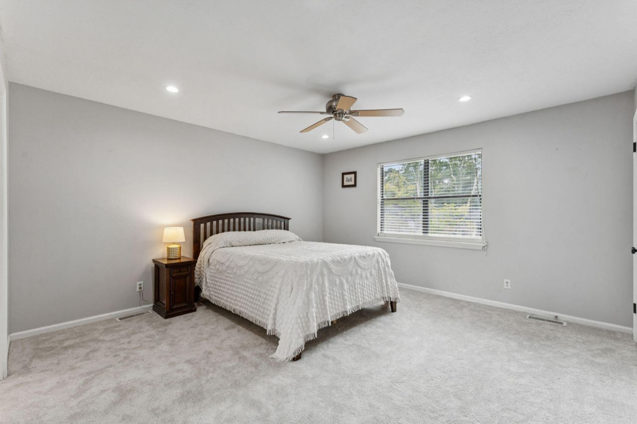 1192 Julian Clark Road Photo 23