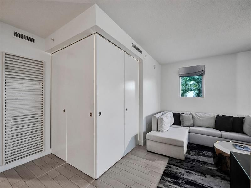 3101 Bayshore Drive, Unit 602, Fort Lauderdale, FL 33304 Photo