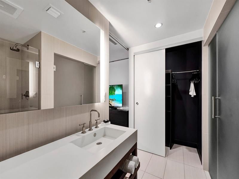 3101 Bayshore Drive, Unit 602, Fort Lauderdale, FL 33304 Photo