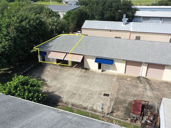 637 2nd Lane, Unit F, Vero Beach, FL 32962