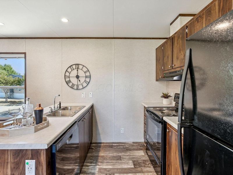 8689 Larkspur Drive, Orient, OH 43146 Photo 7