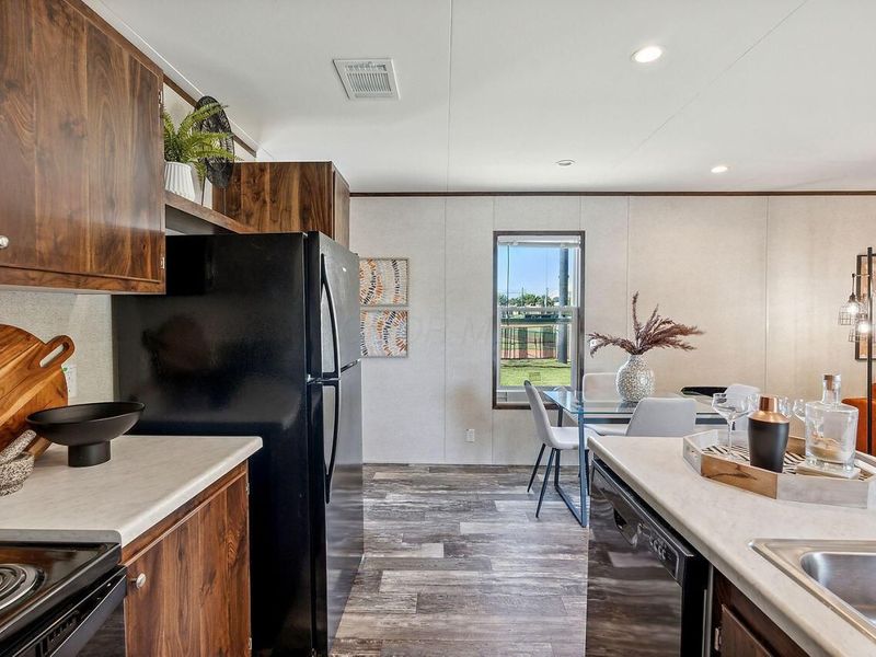 8689 Larkspur Drive, Orient, OH 43146 Photo 9