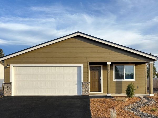 51788 Morning Pine Dr, La Pine, OR 97739