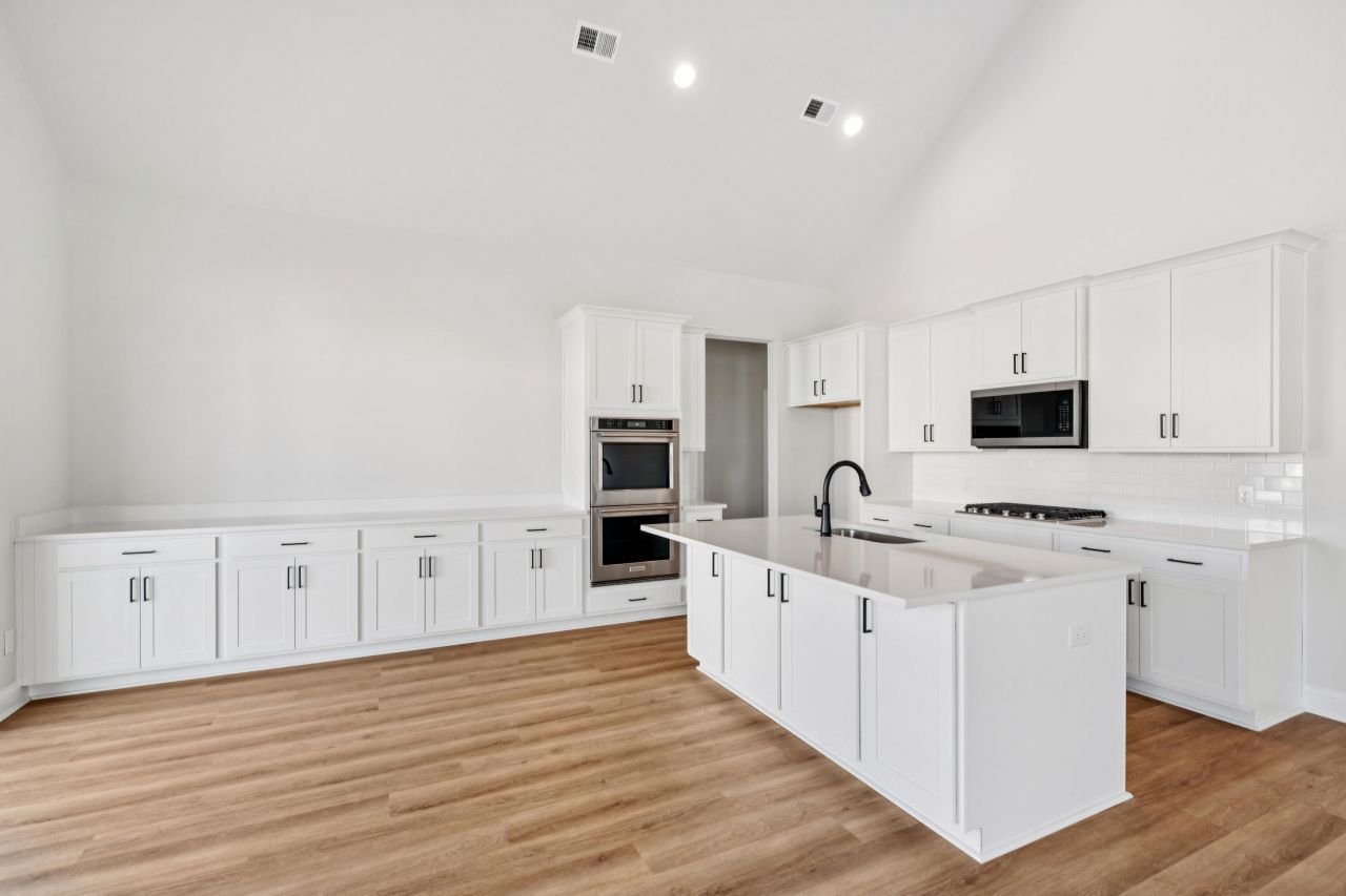 200 Clearpath Drive Photo 13