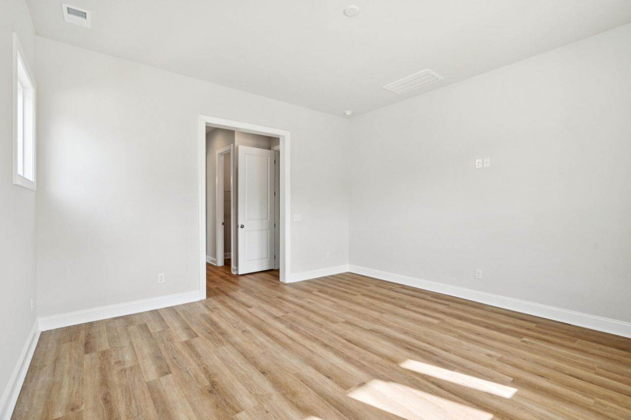 200 Clearpath Drive Photo 27