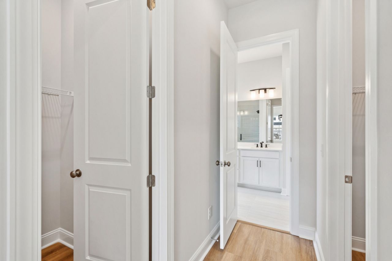 200 Clearpath Drive Photo 28