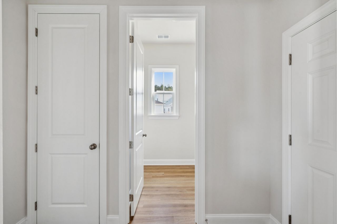 200 Clearpath Drive Photo 33