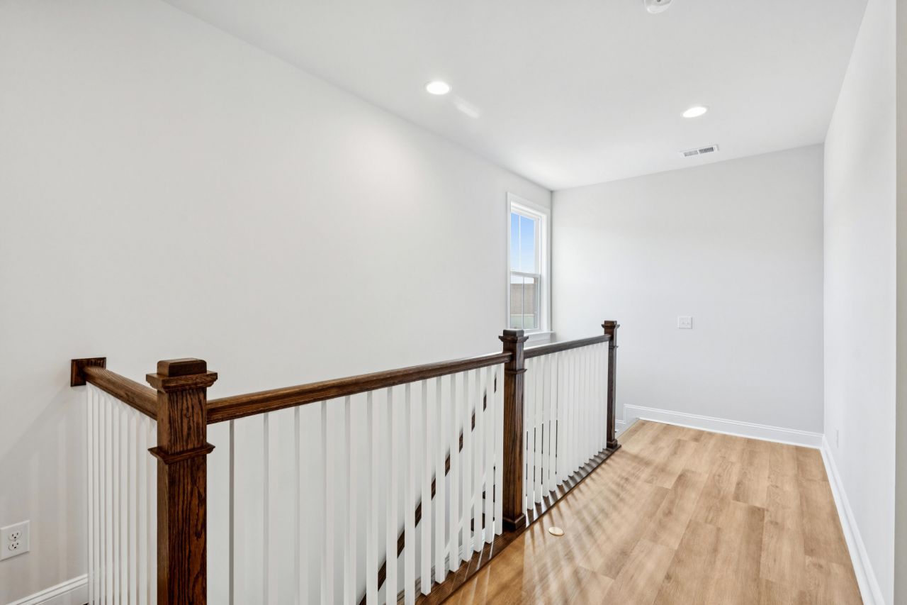 200 Clearpath Drive Photo 35