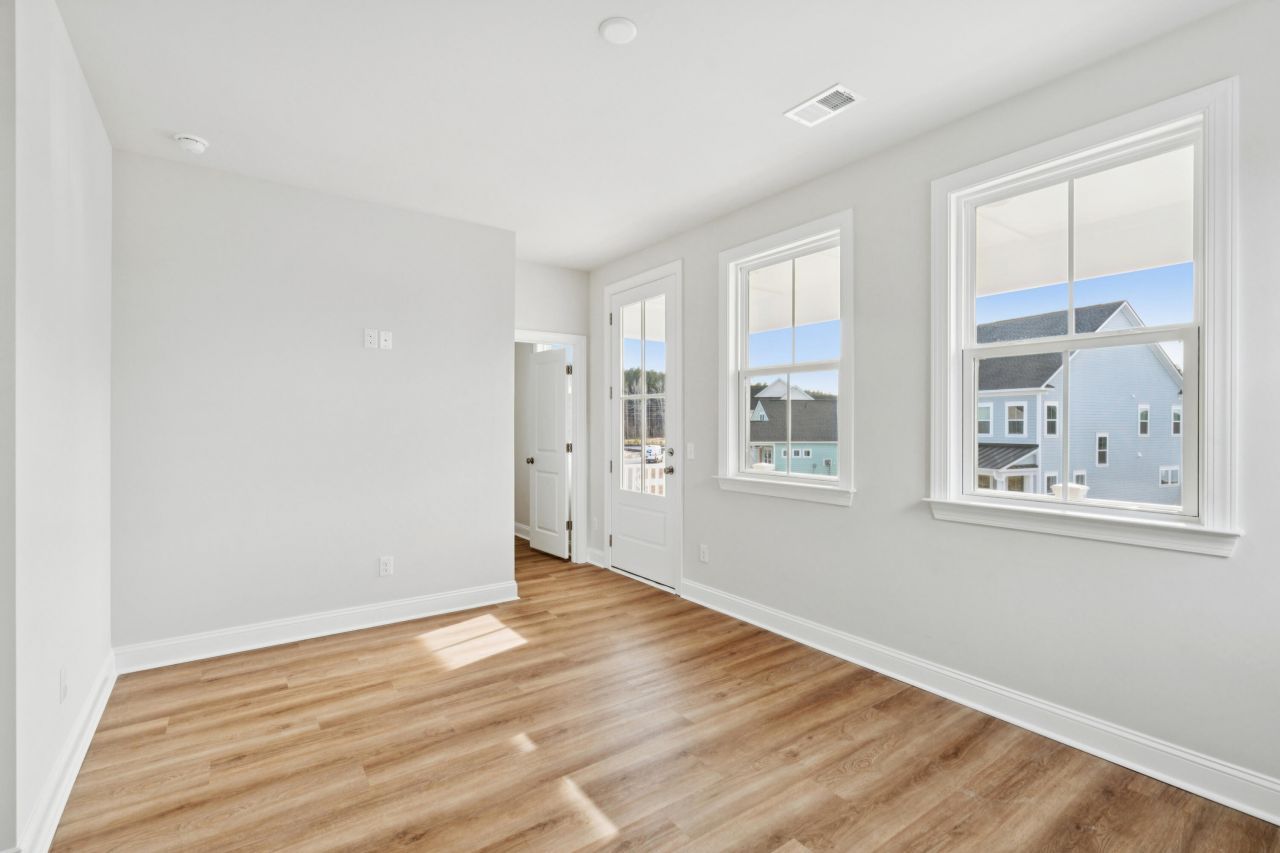 200 Clearpath Drive Photo 42