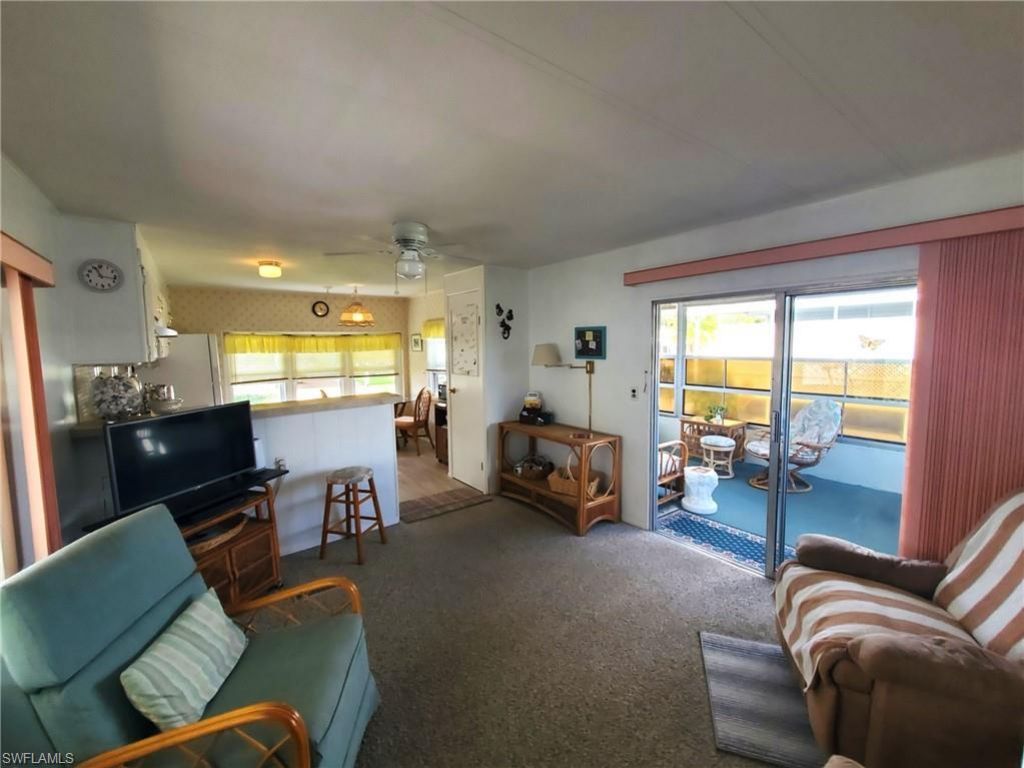 865 Moonlight Dr, North Fort Myers, FL 33917 Photo