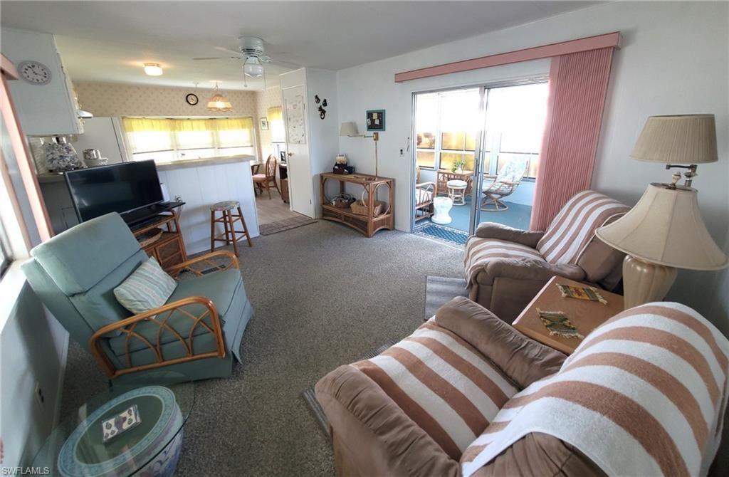 865 Moonlight Dr, North Fort Myers, FL 33917 Photo