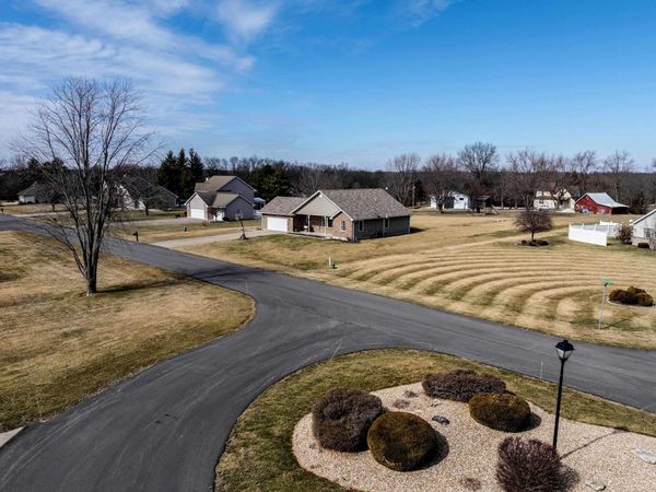 1433 Hemingway Drive, Quincy, IL 62305