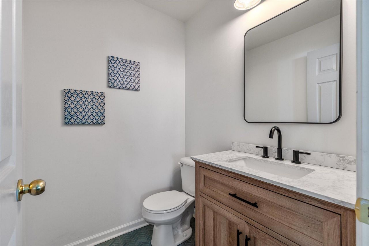 1344 Palm Cove Drive Photo 14