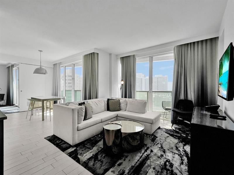 3101 Bayshore Drive, Unit 709, Fort Lauderdale, FL 33304 Photo