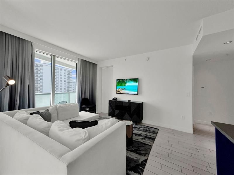 3101 Bayshore Drive, Unit 709, Fort Lauderdale, FL 33304 Photo