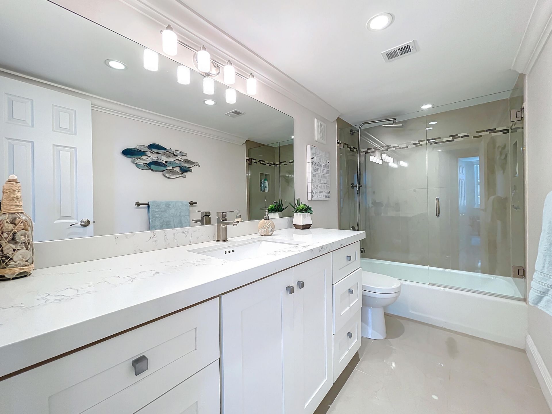 5440 N Ocean Drive, Unit 407, Singer Island, FL 33404 Photo