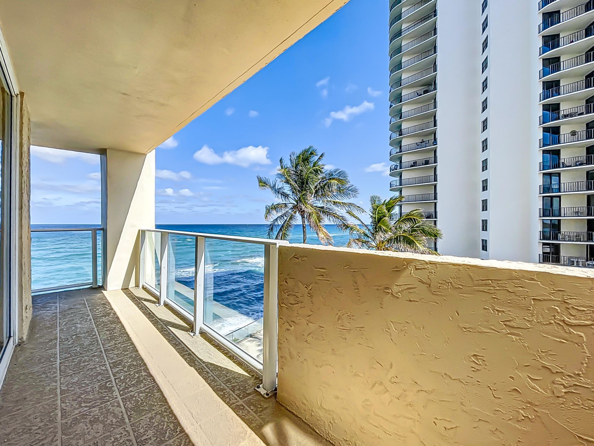 5440 N Ocean Drive, Unit 407, Singer Island, FL 33404 Photo