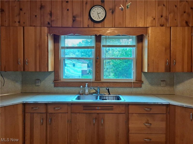 139 East Street, Lore City, OH 43755 Photo 25