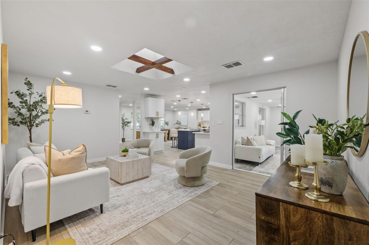 1905 Oro Court, Clearwater, FL 33764 Photo