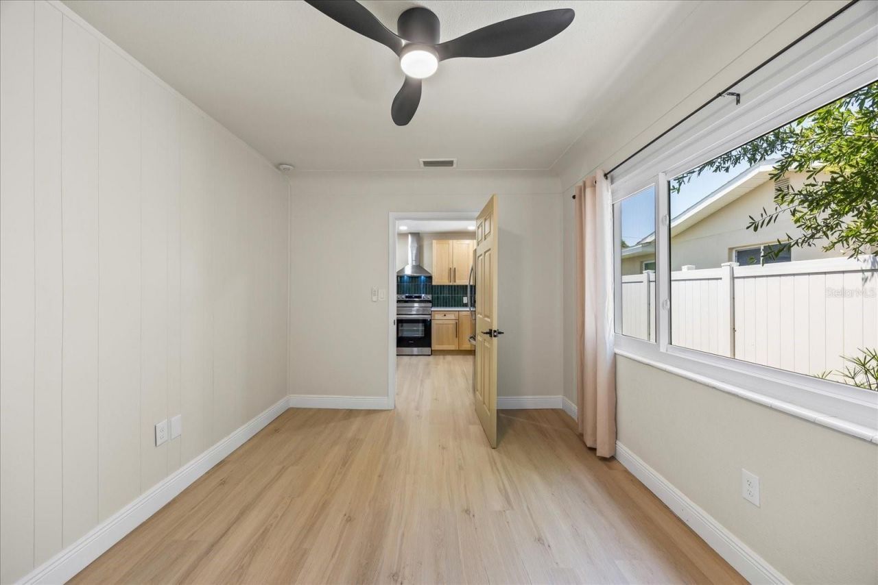 6875 11th Avenue N, Saint Petersburg, FL 33710 Photo