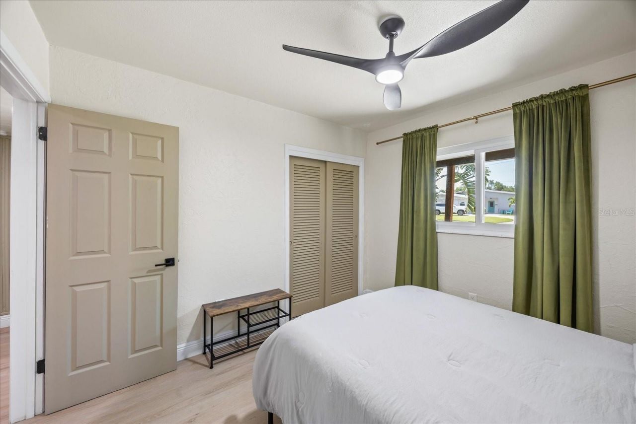 6875 11th Avenue N, Saint Petersburg, FL 33710 Photo